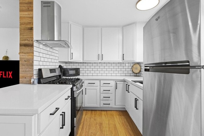 Building Photo - 4262 Wilson Ave