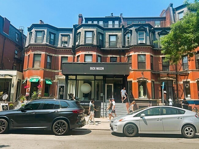 Building Photo - 229 Newbury St