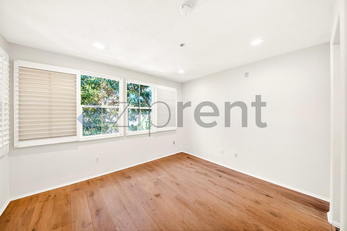 Building Photo - 13075 Pacific Promenade