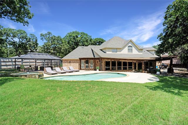 Building Photo - 208 Wellington Oaks Pl
