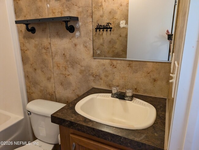 Building Photo - 125 Hayman Dr