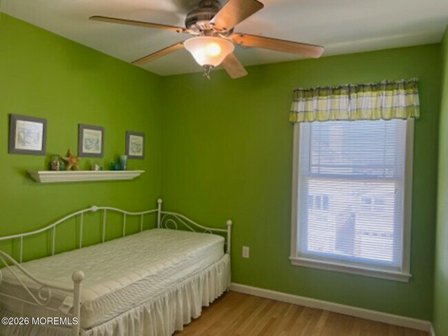 Building Photo - 119 Randall Ave