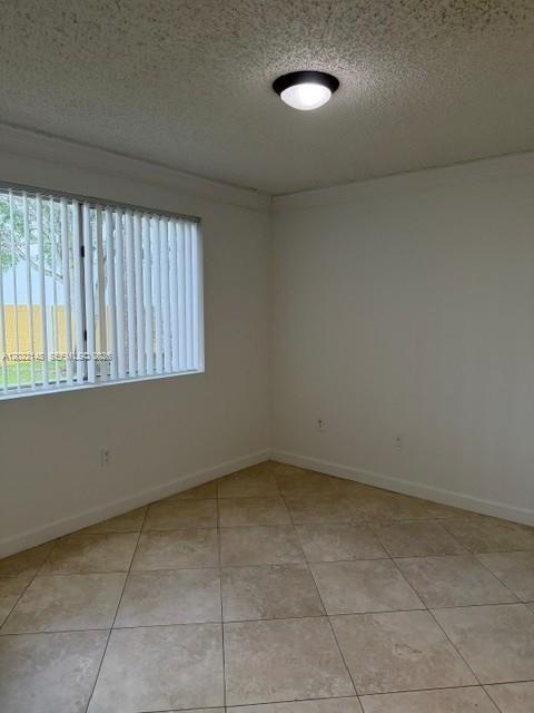 Building Photo - 9905 Westwood Dr