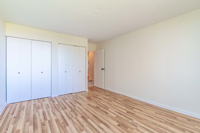 Building Photo - 2211 S Highland Ave