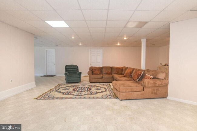 Building Photo - 205 Dangina Dr