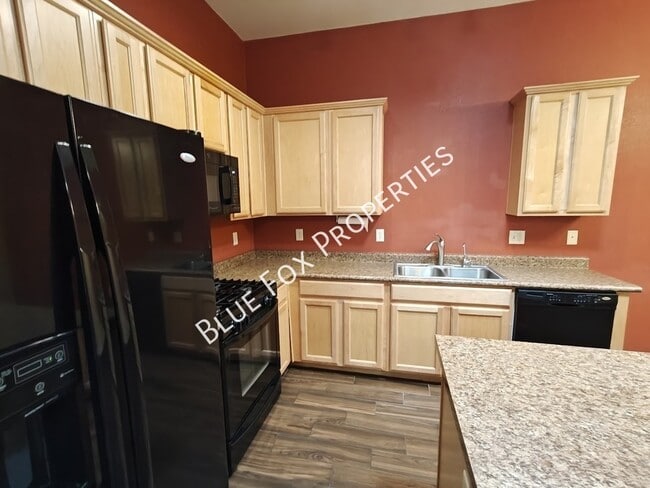 Building Photo - 2122 E Calle Arroyo Lindo