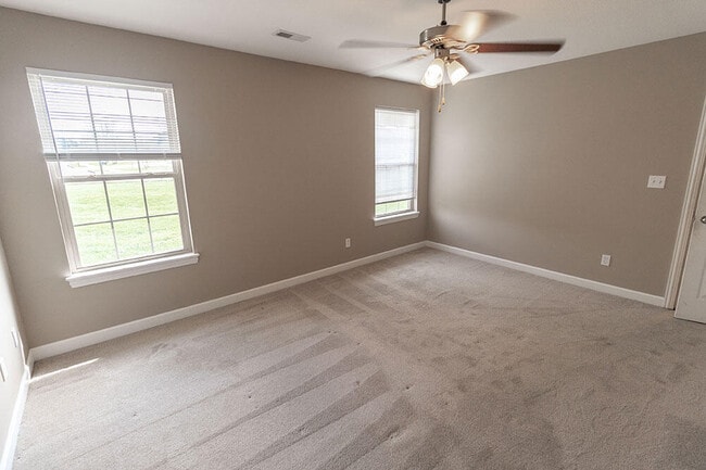 Building Photo - 4802 Edenton Blvd