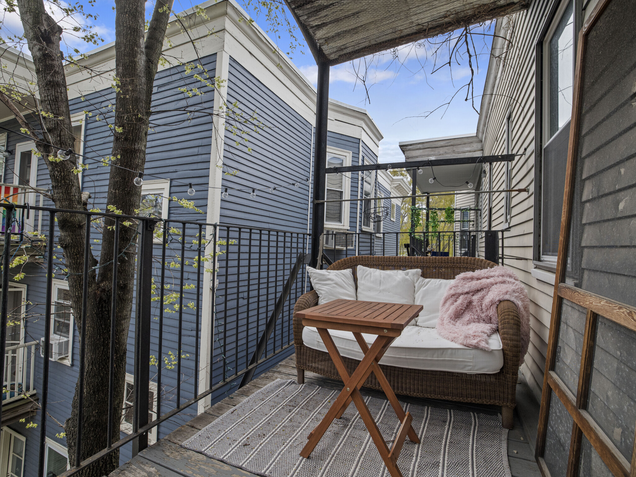 Building Photo - 368 Broadway