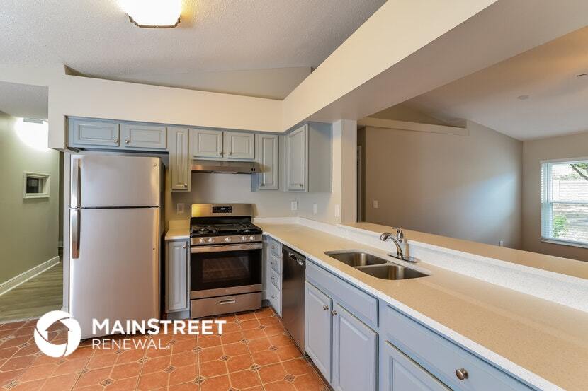Building Photo - 13130 Pinyon Dr