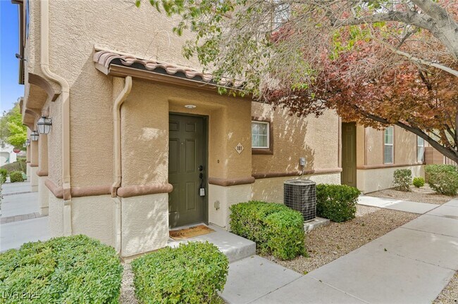 Building Photo - 7322 Fools Gold St