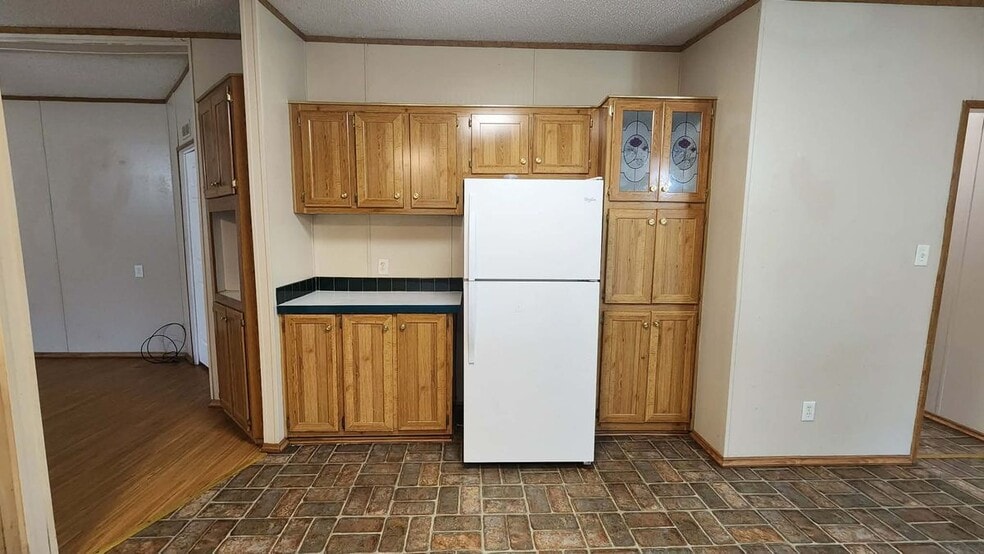 Building Photo - 572 Canal Ln