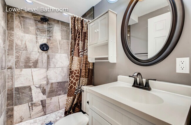 Building Photo - 14860 Upper 55th St N