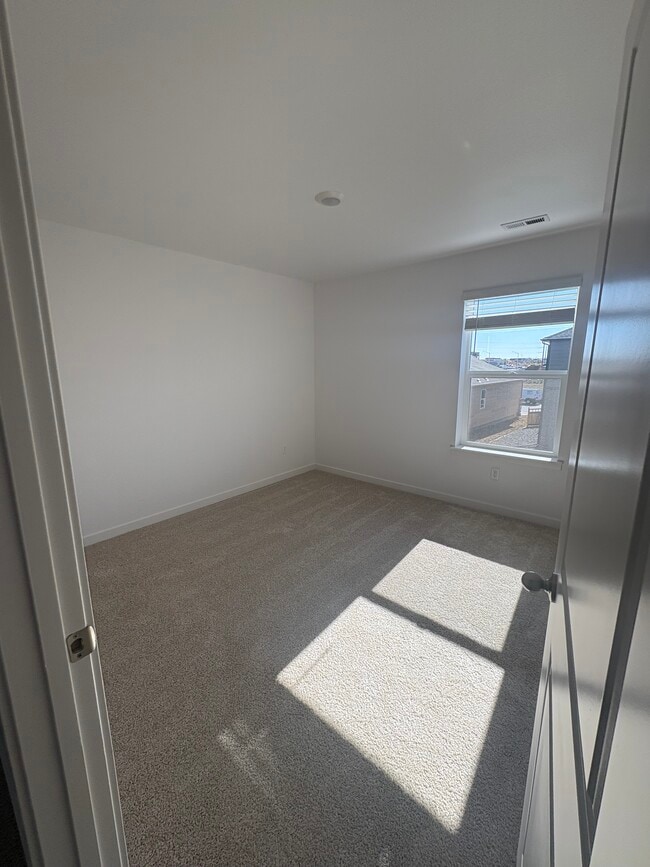 Building Photo - 4754 Hatcher Dr