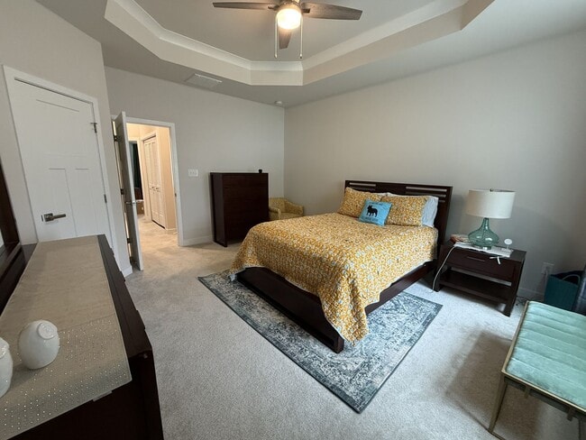 Building Photo - Legacy of Poquoson Townhome.