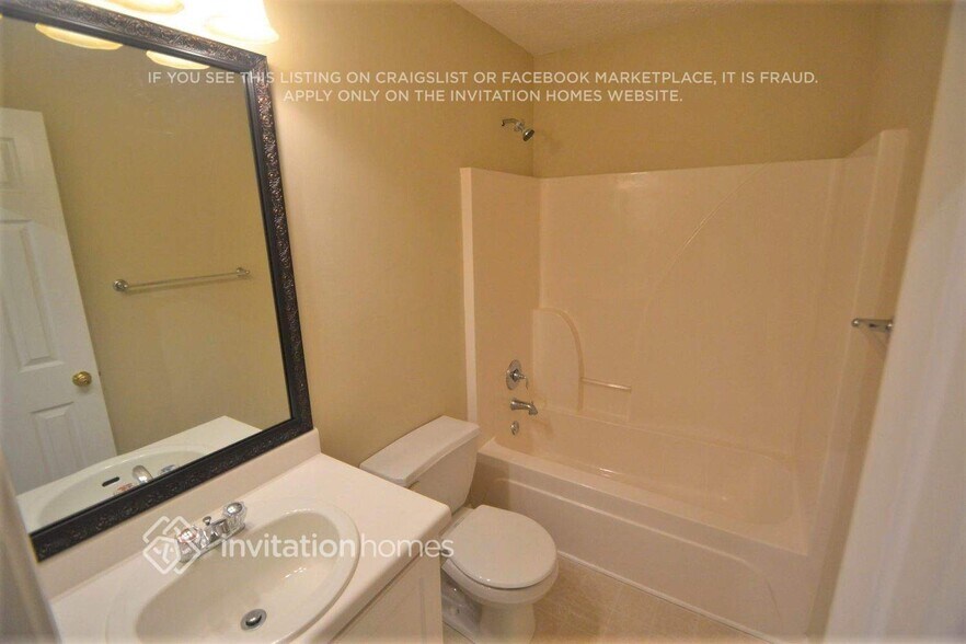 Building Photo - 2585 Hidden Creek Dr SW