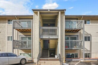 Building Photo - $1,245.95 - 2 Bed, 1 Bath Apartment in Co Springs with Pool and Clubhouse Access!