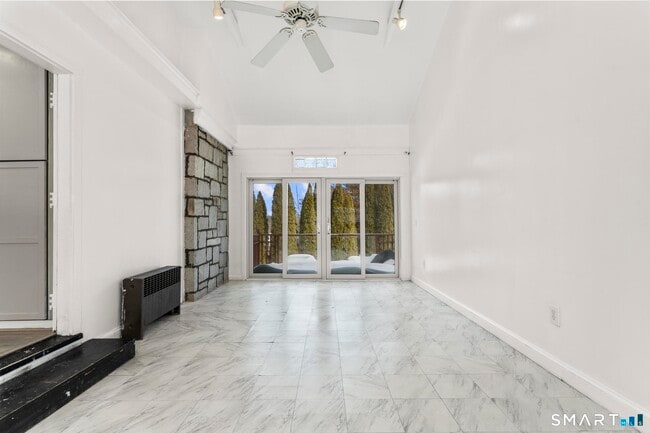 Building Photo - 5 Arden Rd