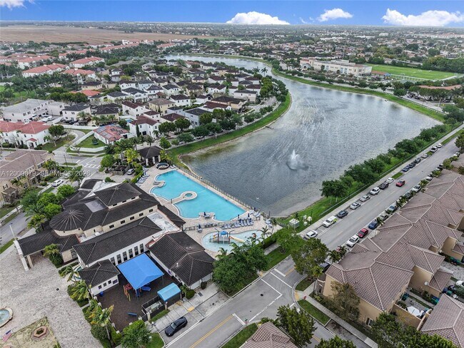 Building Photo - 9341 SW 171st Ct