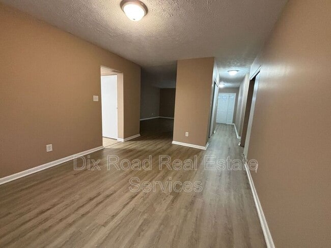 Building Photo - 3312 Burgoyne Dr