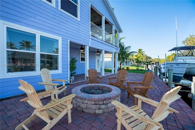 Building Photo - 474 Peninsula Dr