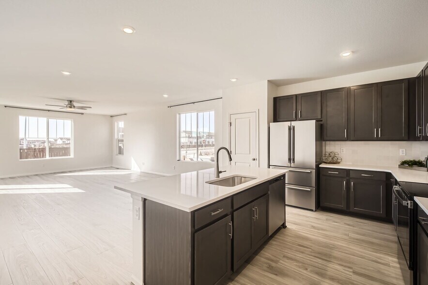 Building Photo - 4622 Amrock Dr