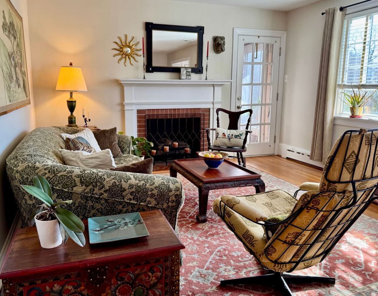 Living Room - 2308 Buckingham Ave
