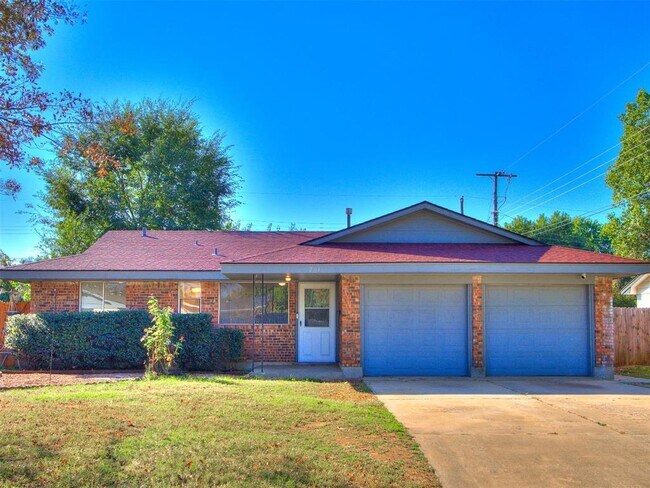 Primary Photo - 2016 Melrose Dr
