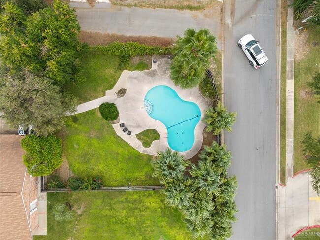 Building Photo - 21 Shasta Ave