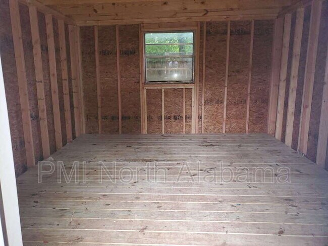 Building Photo - 3017 Deerfield Rd NW
