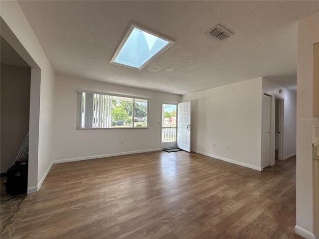 Building Photo - 8942 SW 109th Ln
