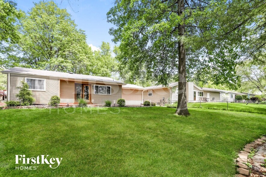 Building Photo - 522 Ballwood Dr