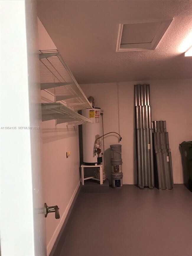 Building Photo - 19351 SW 61st St