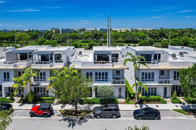 Building Photo - 6410 NW 105th Pl