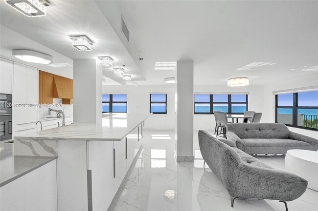 Building Photo - 1201 S Ocean Dr