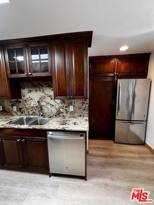 Building Photo - 7505 Hampton Ave