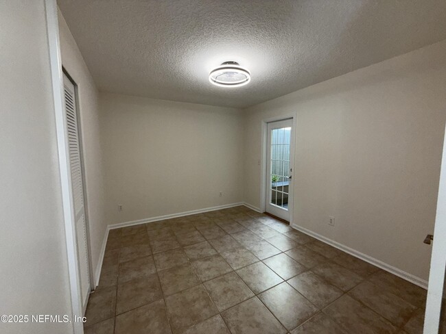 Building Photo - 47 Turtleback Trail