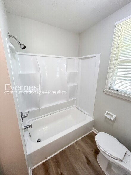 Building Photo - 316 Bonnavue Dr