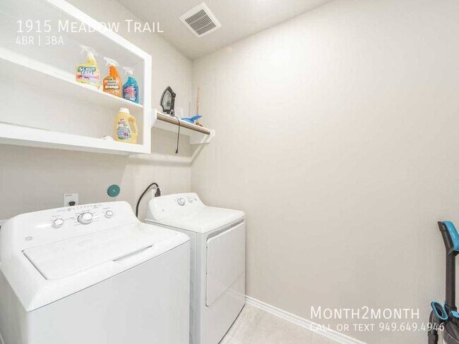 Building Photo - Meadow Trail Manor