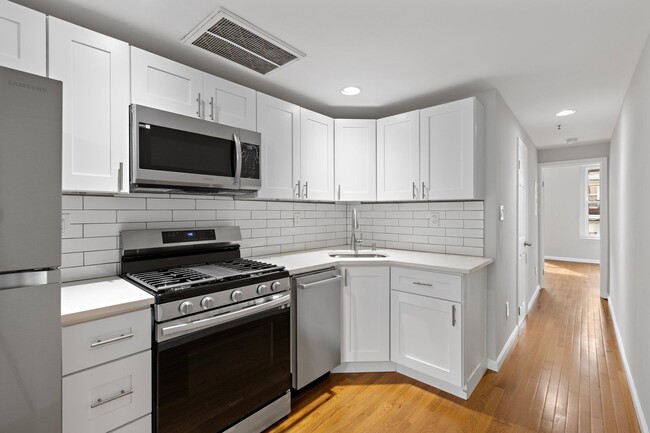 Primary Photo - 513 Monroe St