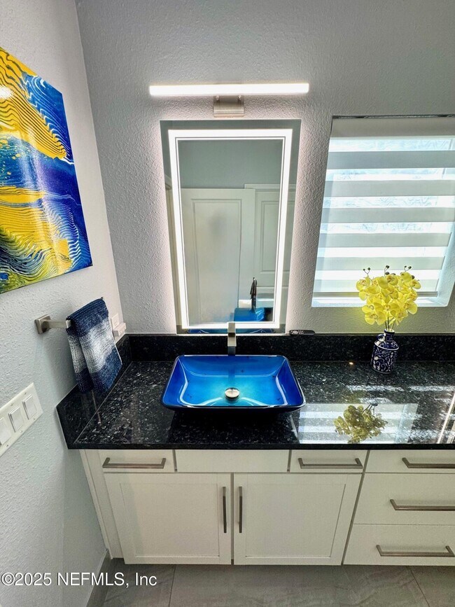 Building Photo - 163 Pine Forest Ct