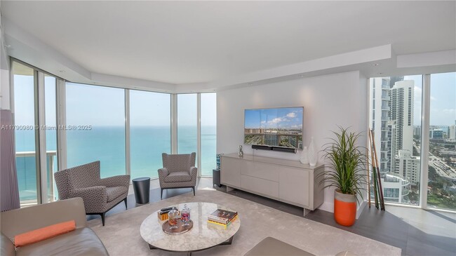 Building Photo - 17555 Collins Ave