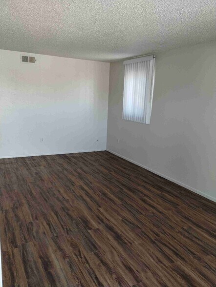 Building Photo - 1643 Moore Ave