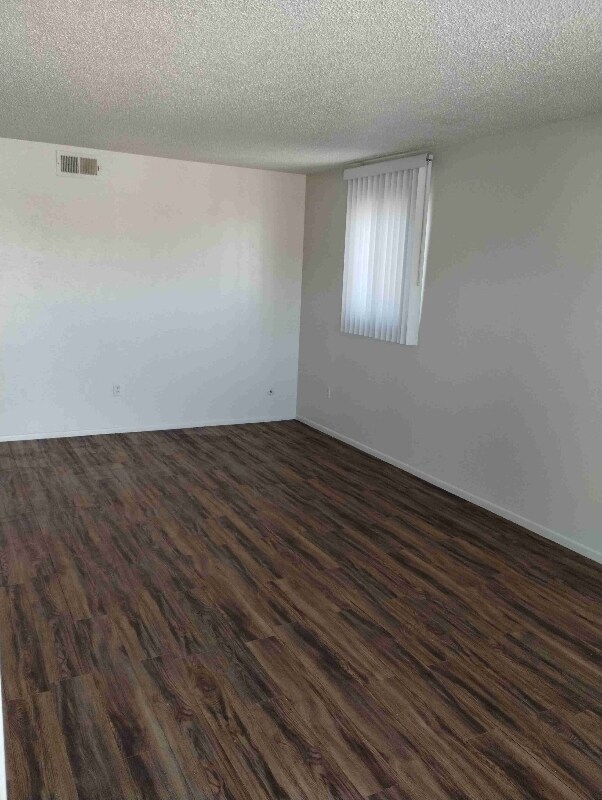 Building Photo - 1643 Moore Ave