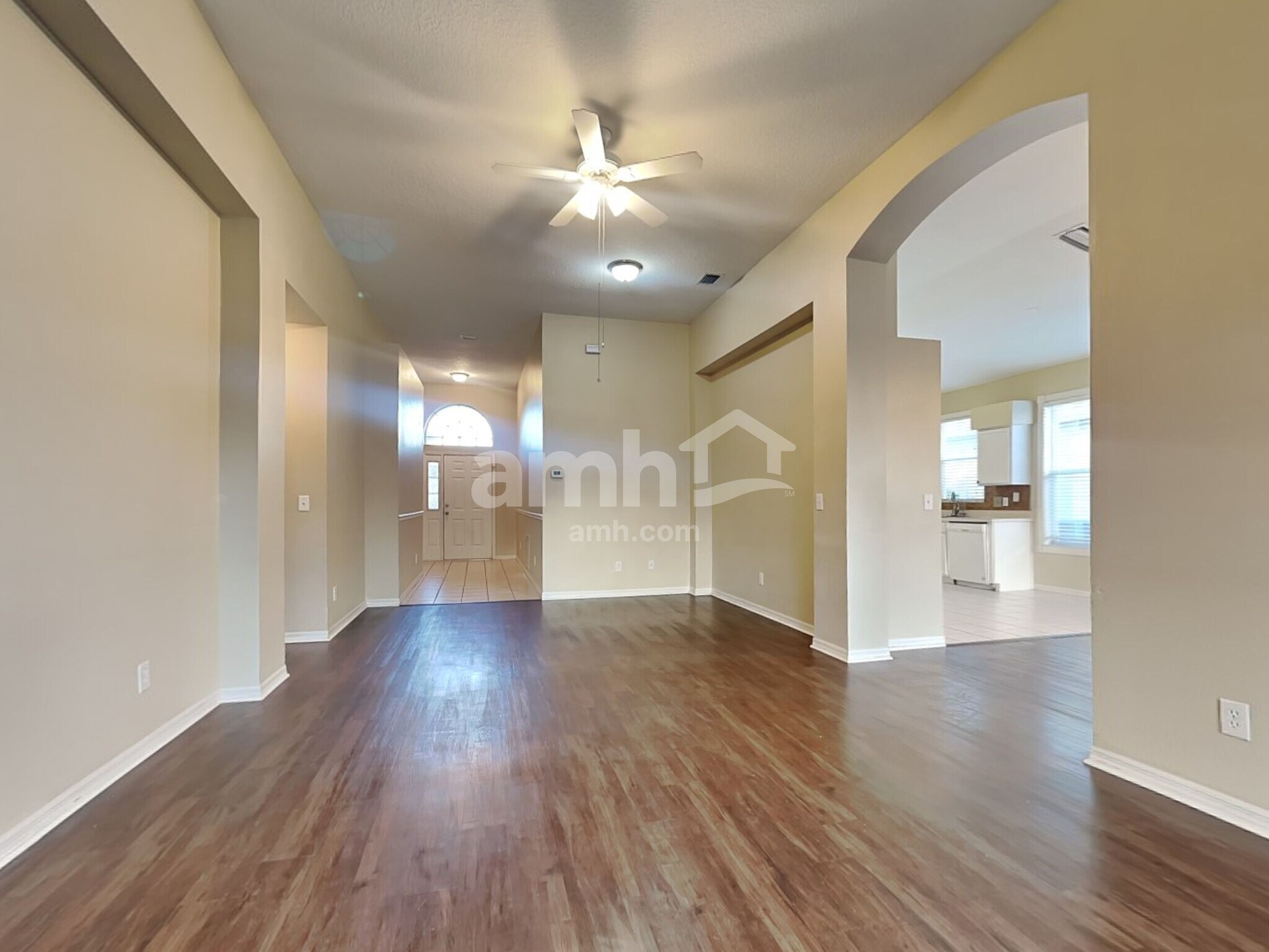 Building Photo - 1913 Sedgefield St