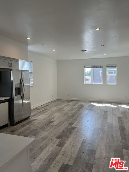 Building Photo - 644 N Manhattan Pl