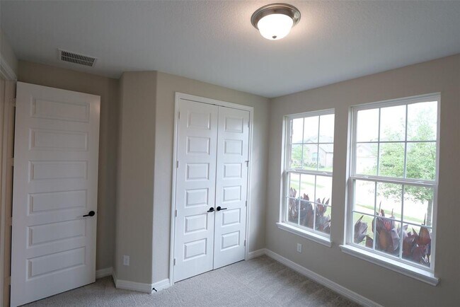 Building Photo - 25907 Rose Frost Ct