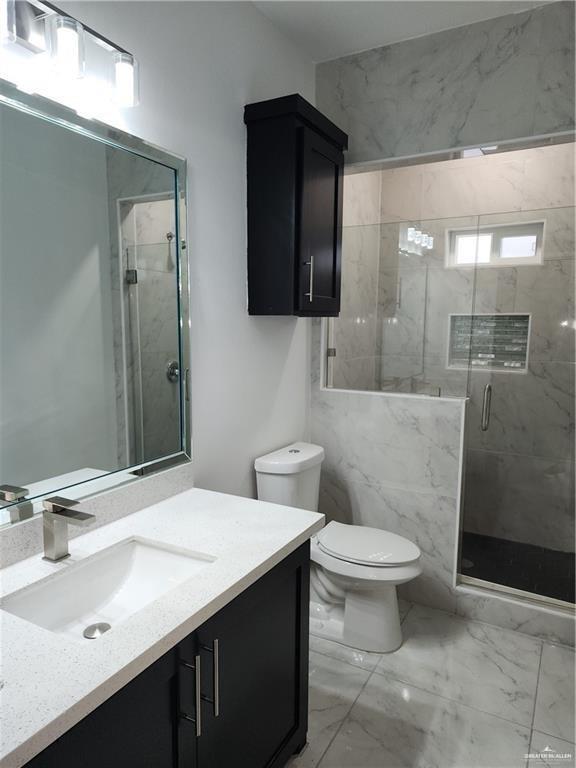 Building Photo - 13 W Woodson Dr