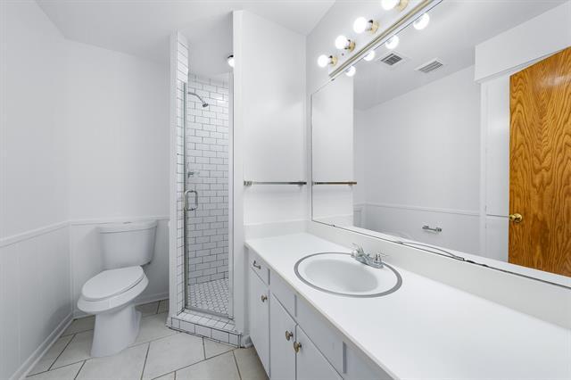 Building Photo - 924 Imperial Dr