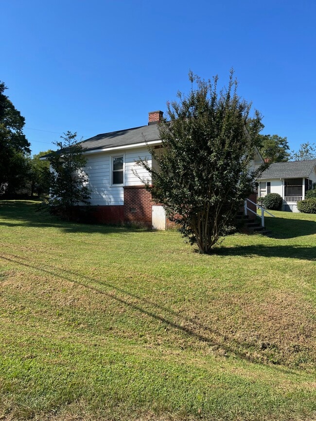 8211 3rd St 8211 3rd St Boiling Springs SC 29316 Apartment Finder