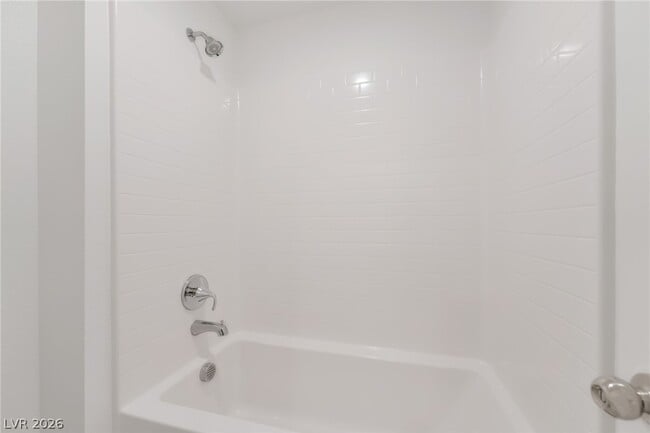 Building Photo - 146 Sul Ponticello Ave